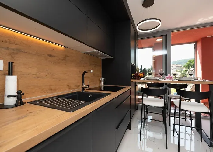 Stella Exclusive Center Of